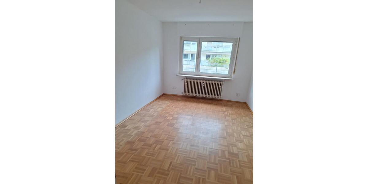 Erdgeschoßwohnung Frankfurt am Main Nord-West - 3 Zimmer, 84 m&sup2;, 1.350&euro; | Angebot:26639017