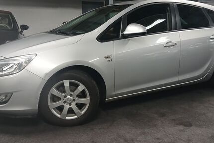 Opel Astra 97.800 km 6.798 &euro; Rüsselsheim 65428