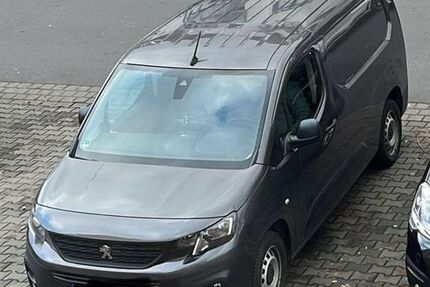 Peugeot Partner 180.000 km 9.800 &euro; Heusenstamm 63150