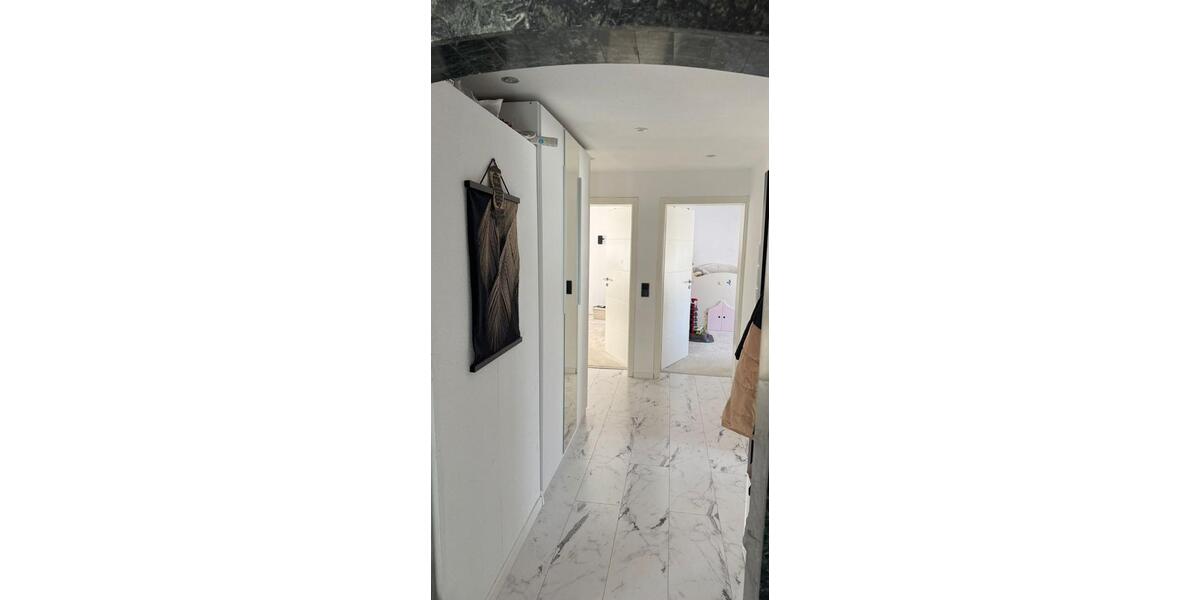 Etagenwohnung Griesheim - 4.5 Zimmer, 140 m&sup2;, 1.700&euro; | Angebot:26413113