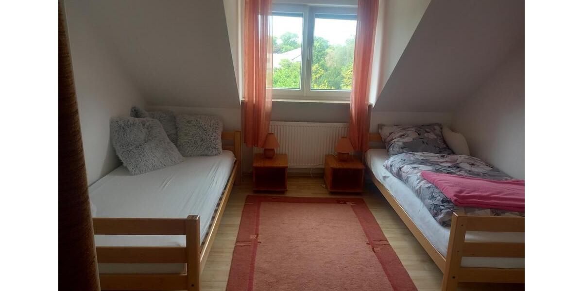 Dachgeschoßwohnung Frankfurt am Main Schwanheim - 1 Zimmer, 15 m&sup2;, 355&euro; | Angebot:26563540