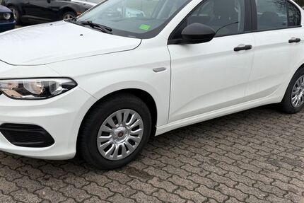 Fiat Tipo 54.540 km 6.299 &euro; Hanau 63452