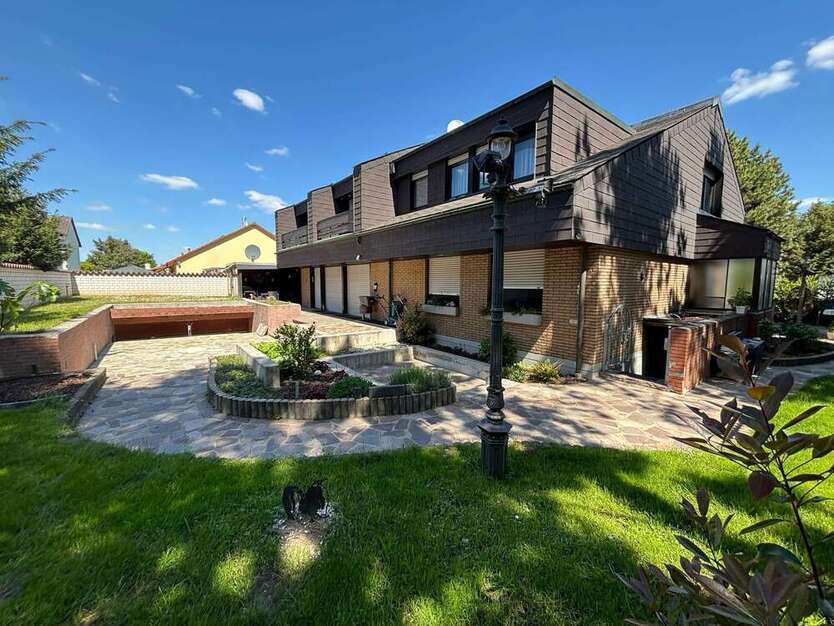 Haus zum Kaufen in Wiesbaden 1.095.000 € 248 m²