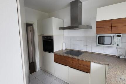 Charmante 3-Zimmer-Wohnung in Nieder-Roden: 76m², Balkone, Tiefgarage, ruhige Lage, gute Anbindung 3 zimmer
