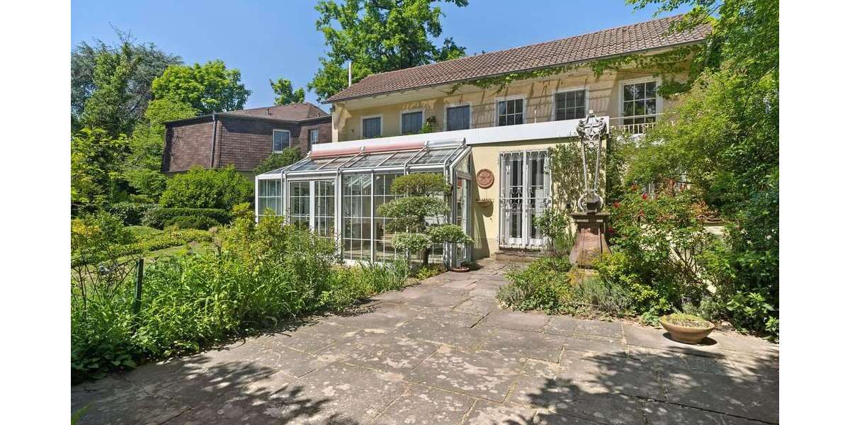 Einfamilienhaus Frankfurt am Main Niederrad - 12 Zimmer, 442 m&sup2;, 2.645.000&euro; | Angebot:25820346