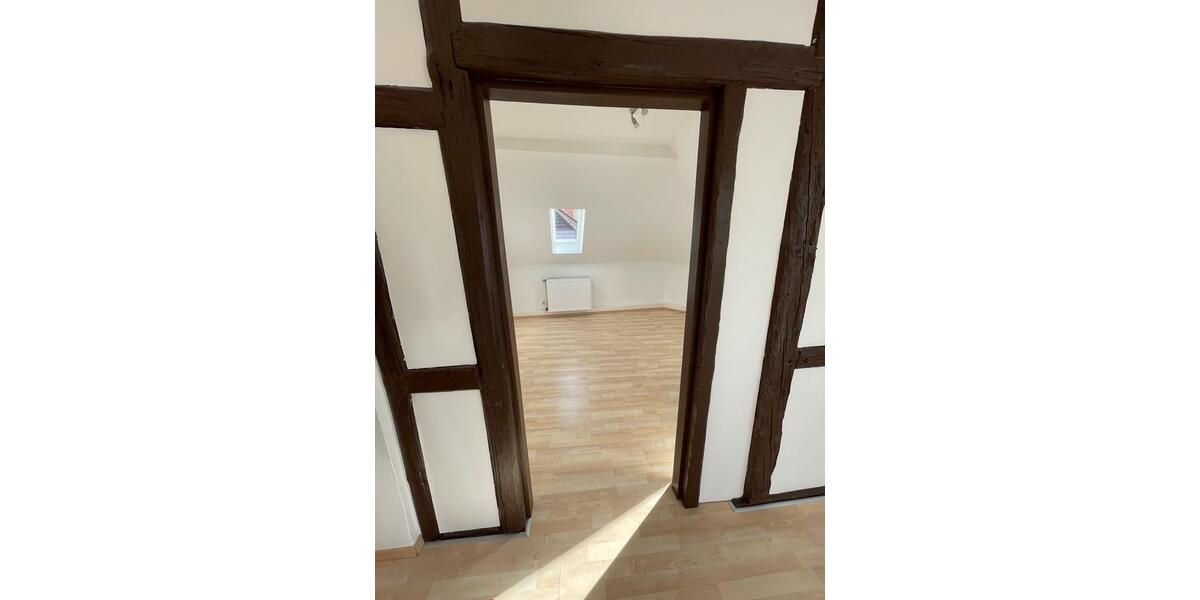 Dachgeschoßwohnung Frankfurt am Main Ost - 3 Zimmer, 60 m&sup2;, 1.240&euro; | Angebot:26656471