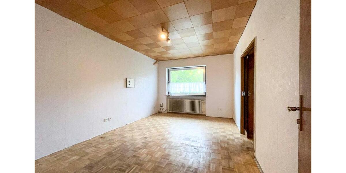 Einfamilienhaus Frankfurt am Main - 7 Zimmer, 213 m&sup2;, 298.000&euro; | Angebot:24536169