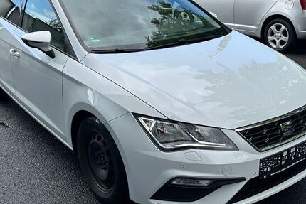 Seat Leon 140.000 km 12.999 € Wiesbaden 65203