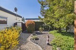 Einzigartiger Atrium-Bungalow in Maintal-Bischofsheim mit EBK, Traumgarten und Garage - Bungalow Maintal / Bischofsheim Bischofsheim | Angebot:26110603
