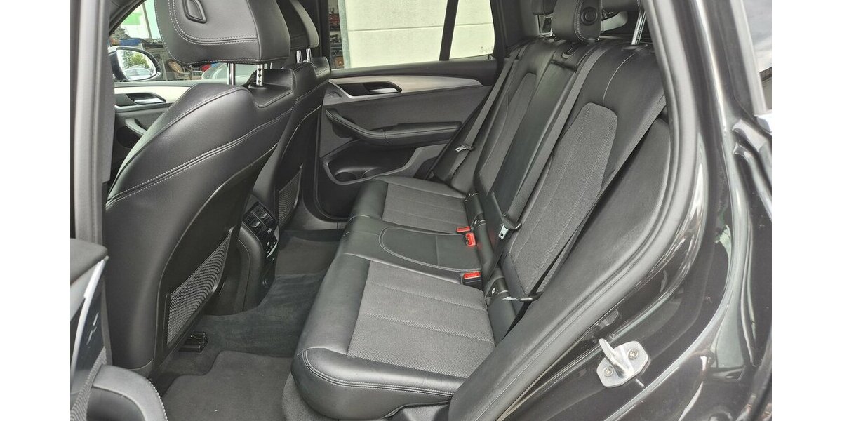 BMW X3 xDrive 20 i xLine, HUD, Kamera, Ambientebeleuch 69.700 km 23.790 &euro; Rodgau 63110