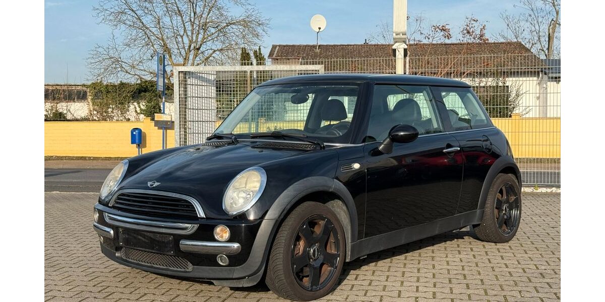 Mini ONE 190.000 km 2.200 &euro; Maintal OT Dörnigheim 63477