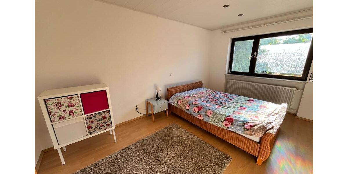 Bungalow Niddatal - 9 Zimmer, 292 m&sup2;, 649.000&euro; | Angebot:26597873