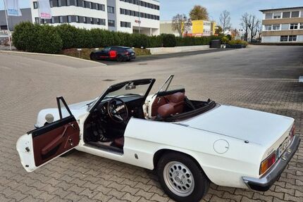 Alfa Romeo Spider 98.636 km 19.900 &euro; Langen 63225
