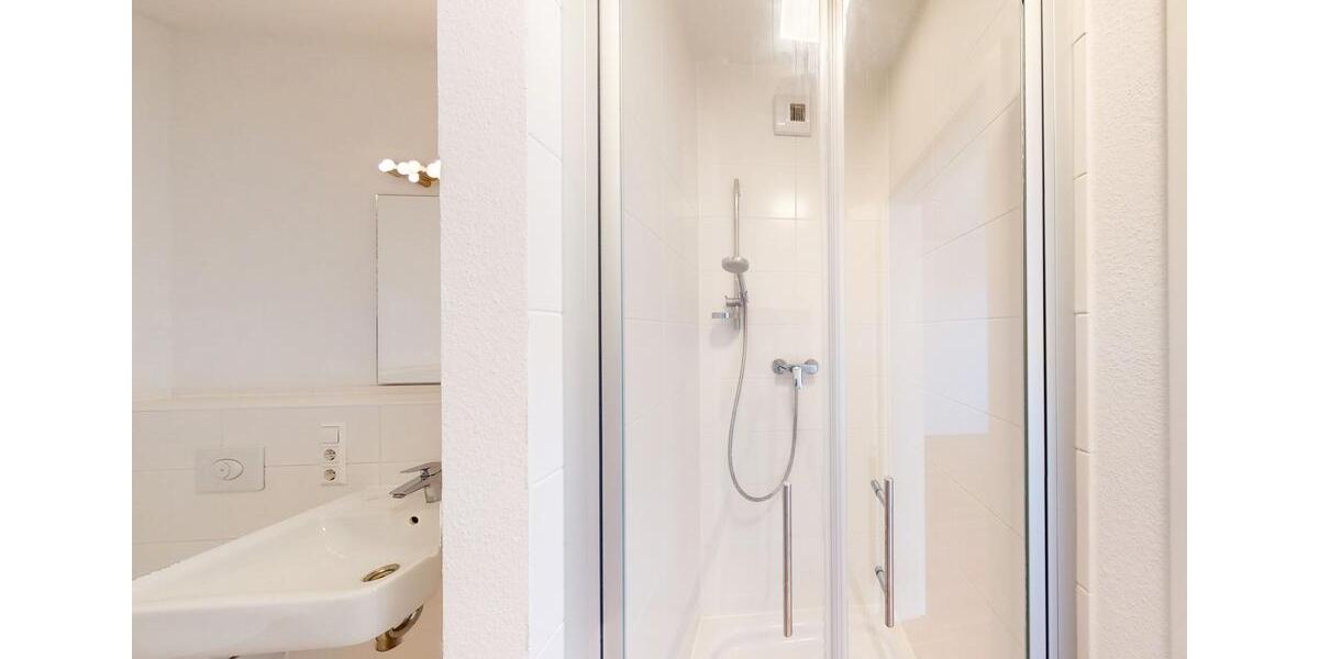 Einfamilienhaus Frankfurt am Main Nord-Ost - 2 Zimmer, 106 m&sup2;, 1.765&euro; | Angebot:26004724