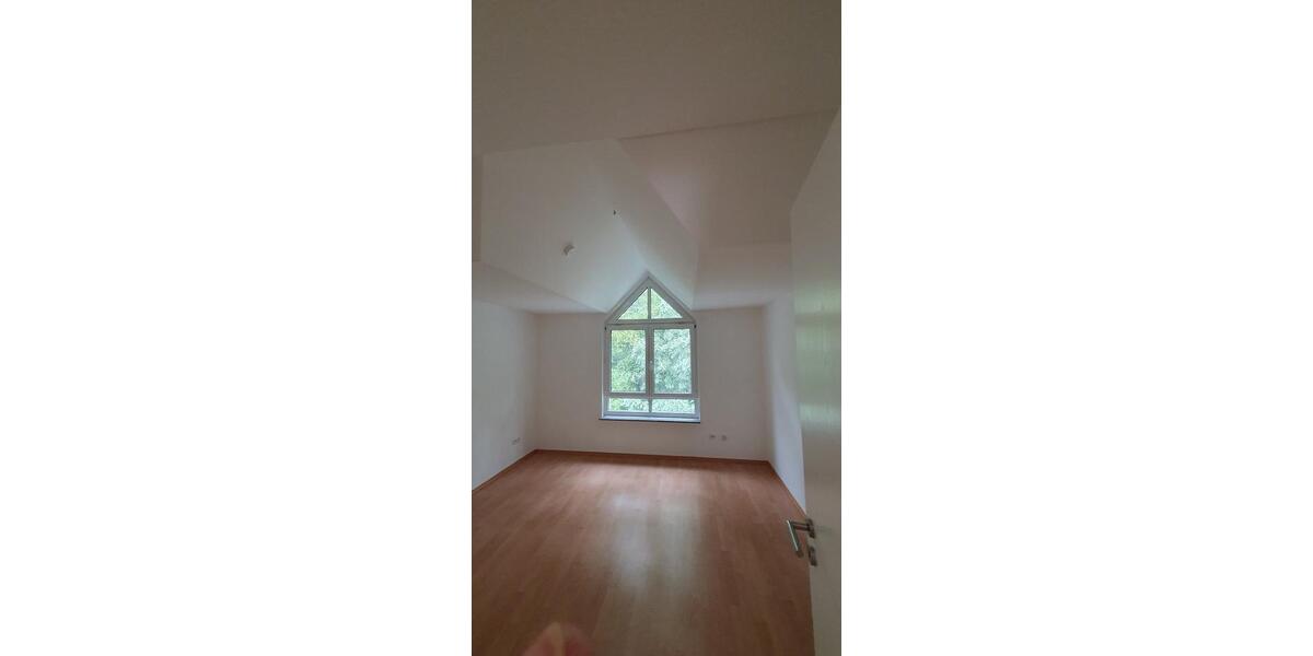 3-Zimmer Dachgeschosswohnung in Oberursel OHNE PROVISION Preis VB 3 zimmer