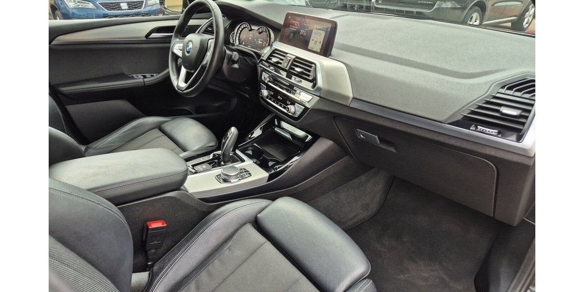 BMW X3 xDrive 20 i xLine, HUD, Kamera, Ambientebeleuch 69.700 km 23.790 &euro; Rodgau 63110