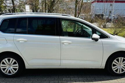 VW Touran 168.127 km 16.000 &euro; Neu-Isenburg 63263