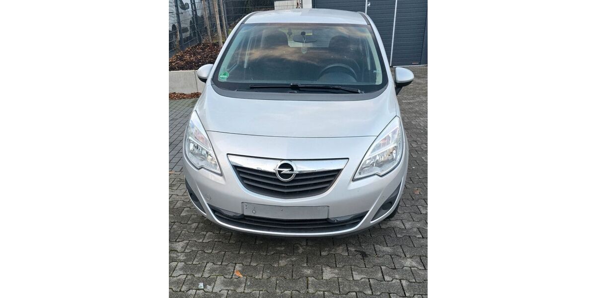 Opel Meriva 190.000 km 2.800 &euro; Frankfurt am Main 65929