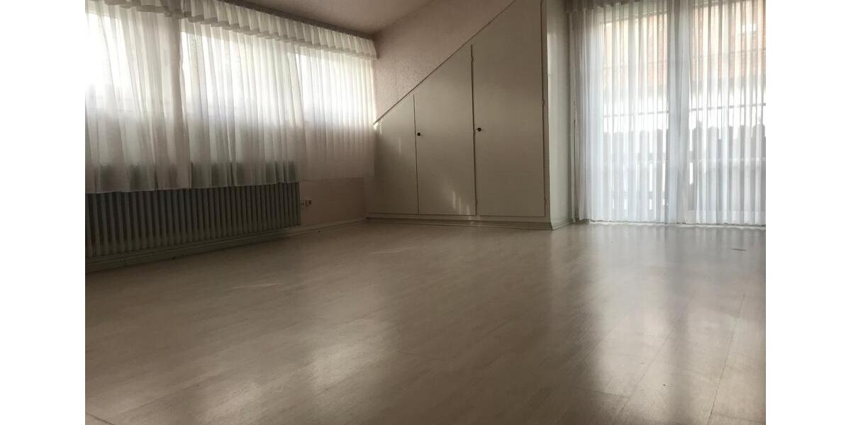 Einfamilienhaus Altenstadt - 9 Zimmer, 280 m&sup2;, 2.200&euro; | Angebot:25760695