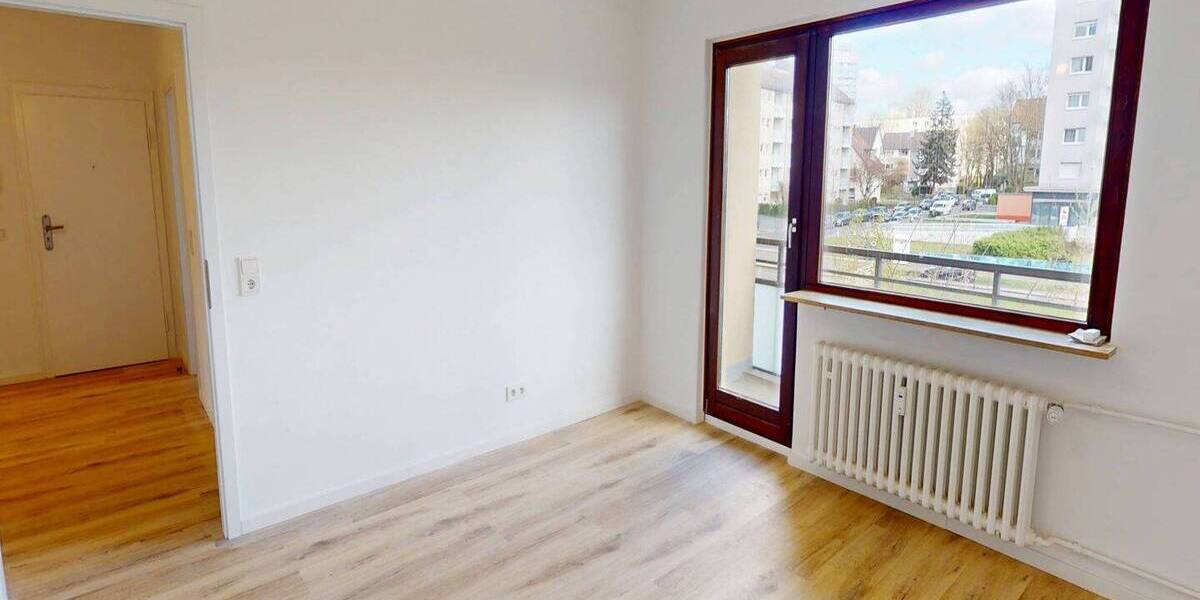 Etagenwohnung Frankfurt Ginnheim - 3 Zimmer, 81 m&sup2;, 1.500&euro; | Angebot:26886494