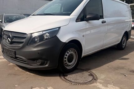 Mercedes-Benz Vito 114.000 km 11.900 &euro; FRANKFURT 65933