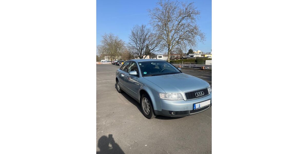 Audi A4 242.000 km 1.500 &euro; Hanau 63452