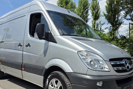 Mercedes-Benz Sprinter 195.000 km 14.380 &euro; Frankfurt am Main 60486