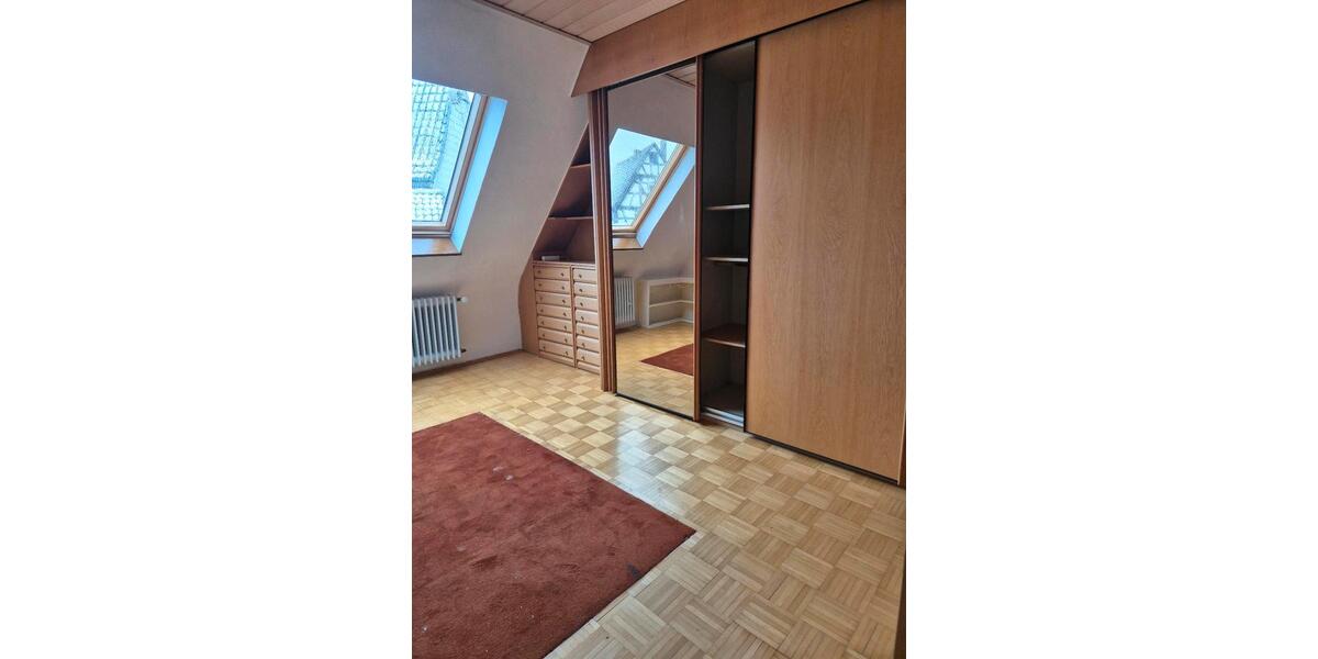 Etagenwohnung Langenselbold - 4 Zimmer, 140 m&sup2;, 1.260&euro; | Angebot:25323850