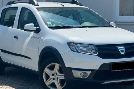Dacia Sandero 100.000 km 5.390 &euro; Heusenstamm 63150