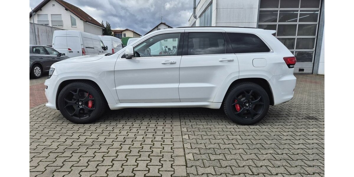 Jeep Grand Cherokee 6.4 V8 HEMI SRT 8-Gang Automatik 250.000 km 16.990 &euro; Rodgau 63110