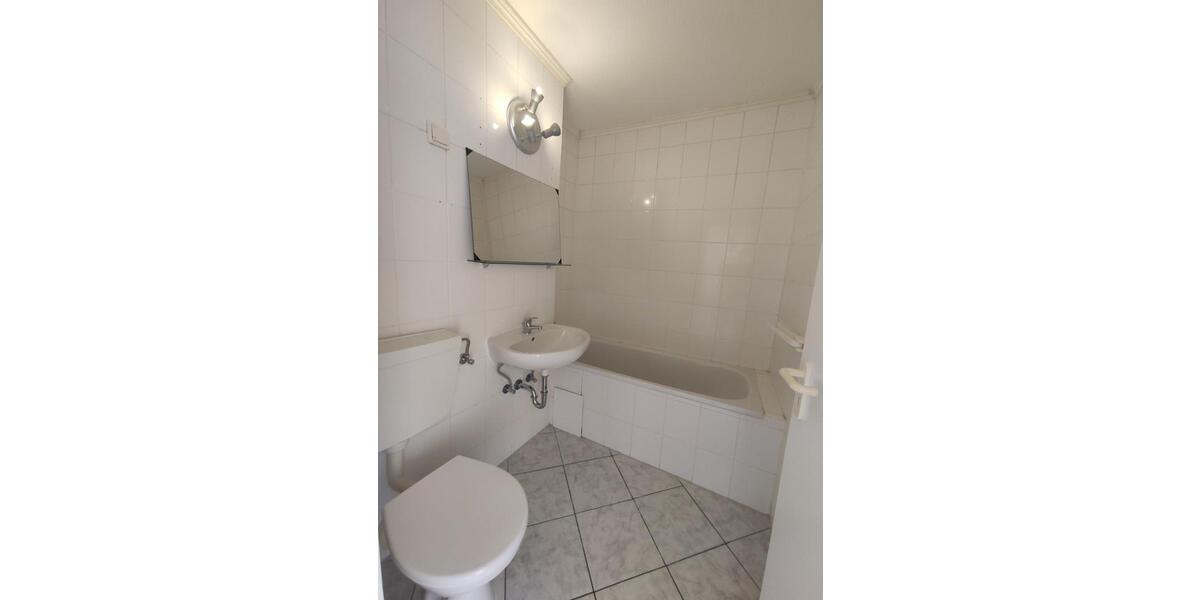 Helle 2-Zimmer Wohnung mit Balkon in Frankfurt Nieder-Eschbach 2 zimmer