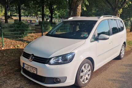 VW Touran 151.000 km 11.000 &euro; Frankfurt 65931