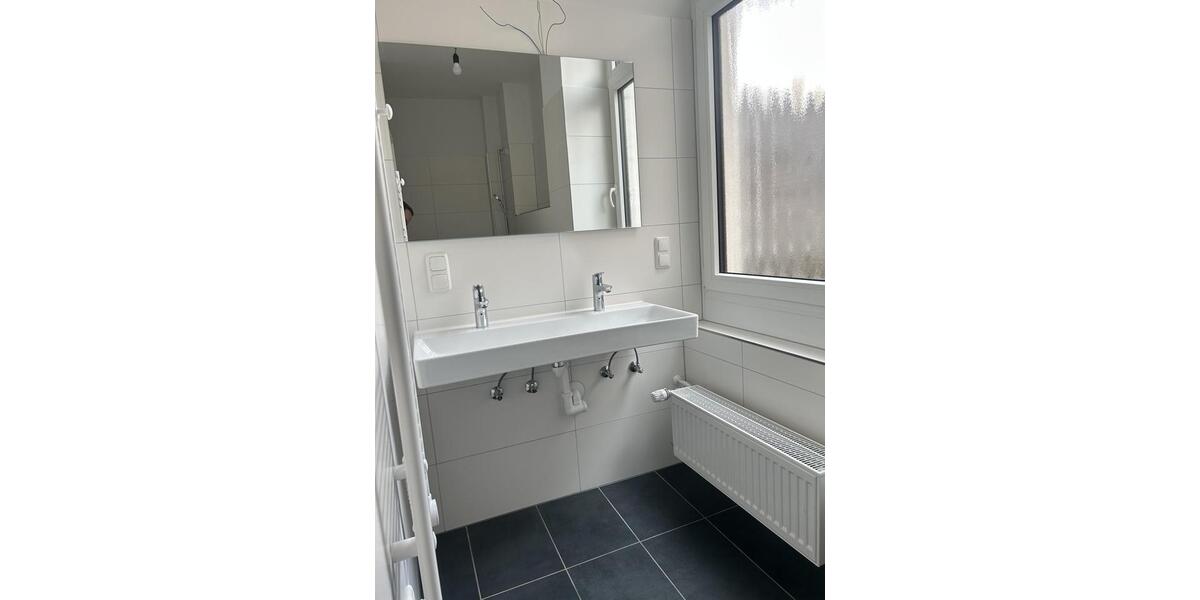 Etagenwohnung Frankfurt am Main Nordend West - 4 Zimmer, 100 m&sup2;, 1.950&euro; | Angebot:26252482