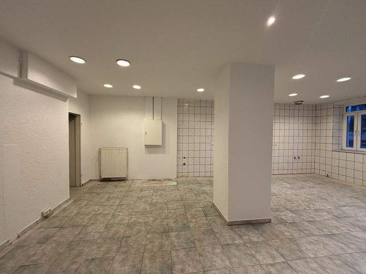 Gewerbeobjekt Frankfurt am Main Seckbach - 2 Zimmer, 70 m&sup2;, 780&euro; | Angebot:25728117
