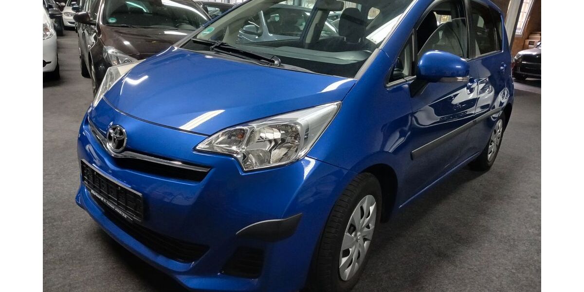 Toyota Verso-S 82.800 km 7.770 € Rüsselsheim 65428