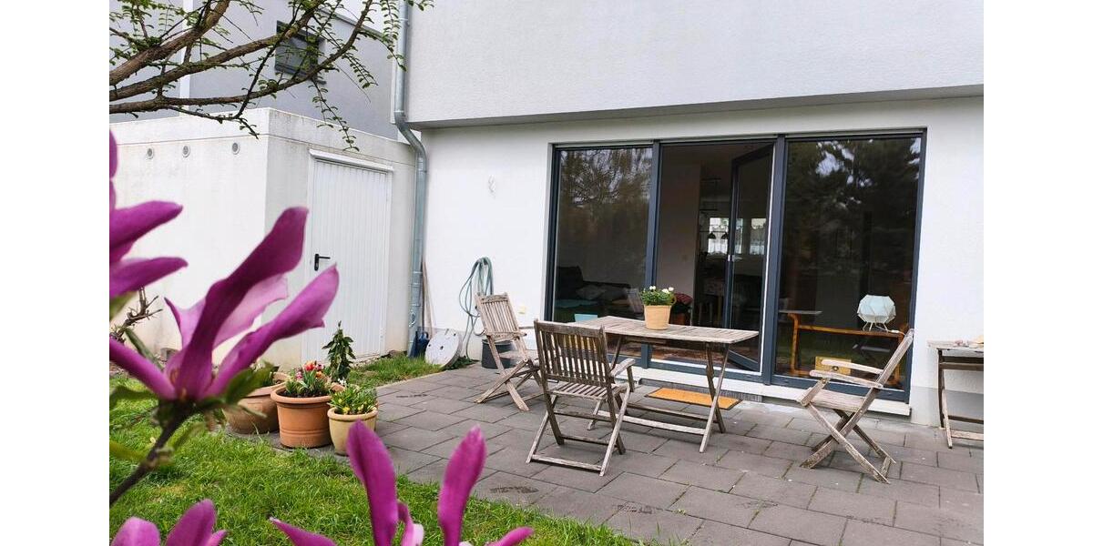 Doppelhaushälfte Bad Nauheim - 6 Zimmer, 146 m&sup2;, 2.200&euro; | Angebot:26213753