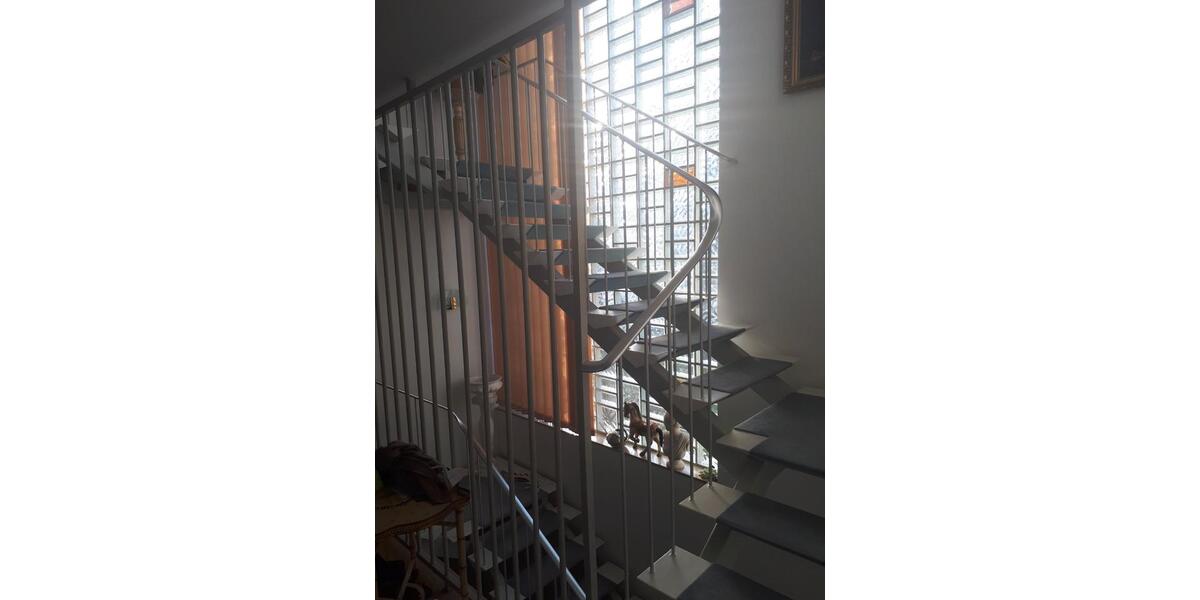 Einfamilienhaus Bad Soden am Taunus - 8 Zimmer, 230 m&sup2;, 1.200.000&euro; | Angebot:27162877
