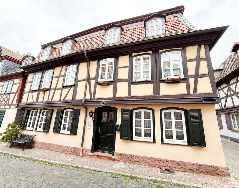 Haus zum Kaufen in Frankfurt-Höchst 549.000 € 124.52 m²