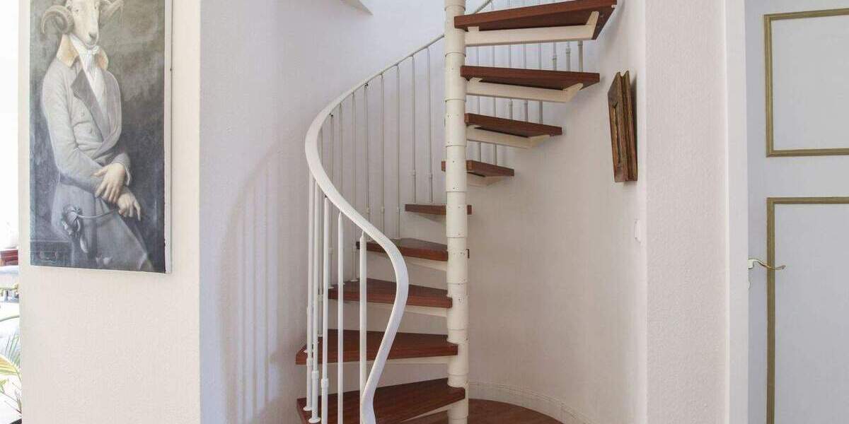 Charmantes Altbau-Investment in Toplage - Dach-Maisonettewohnung im Herzen von Bad Homburg 3 zimmer