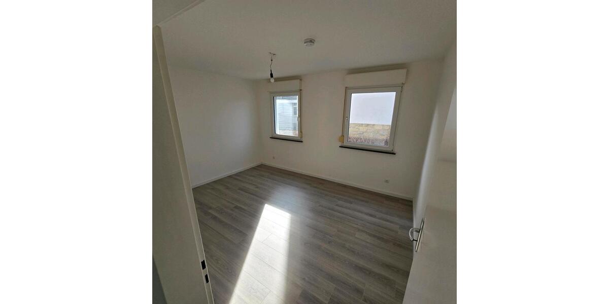 Erdgeschoßwohnung Frankfurt am Main Sossenheim - 3 Zimmer, 75 m&sup2;, 1.505&euro; | Angebot:26049635