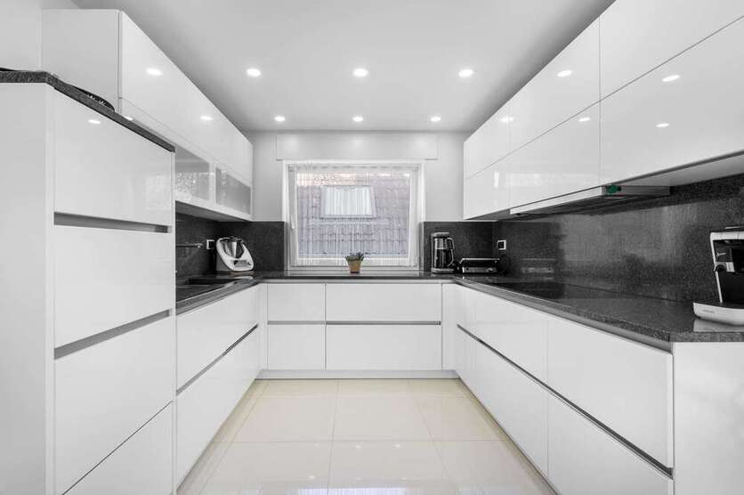 Wohnung zum Mieten in Egelsbach 2.100 € 148 m²