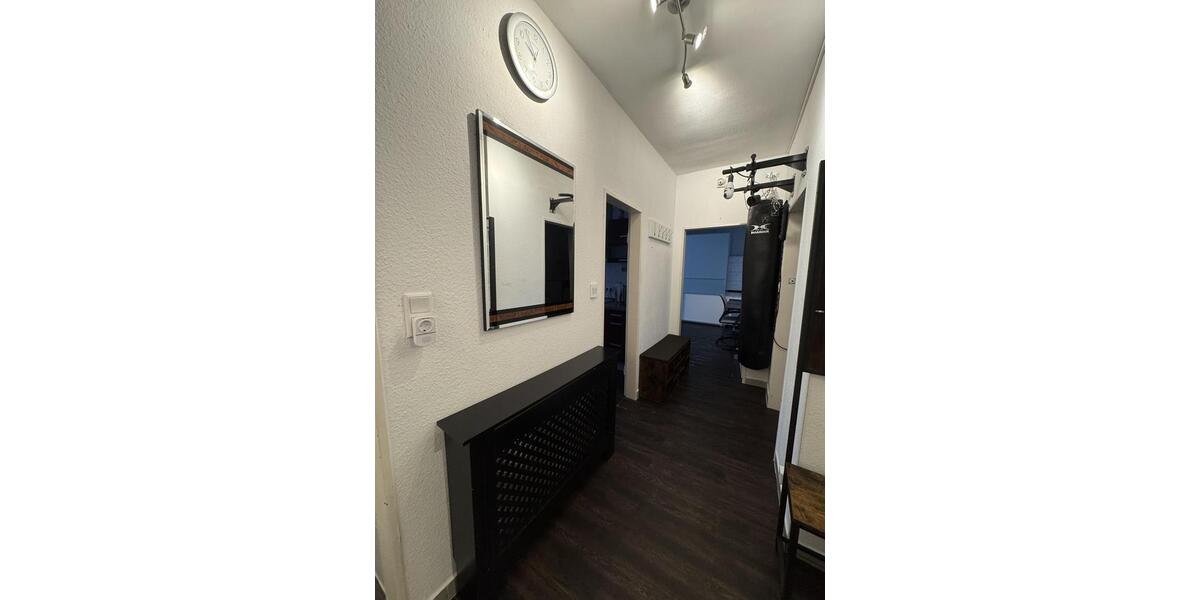 Möblierte 3-Zimmer-Wohnung (90 m²) mit Balkon, Klima & EBK – Nähe EZB 3 zimmer