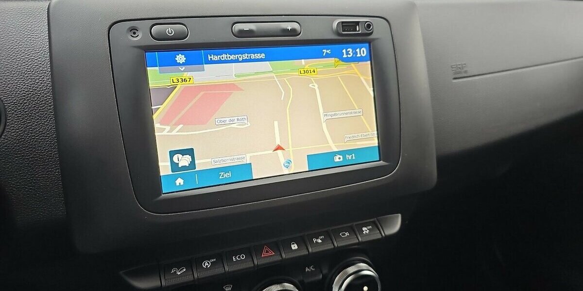 Dacia Duster II Celebration 4WD Rate 180,- 34.400 km 17.990 &euro; Schwalbach/Taunus 65824