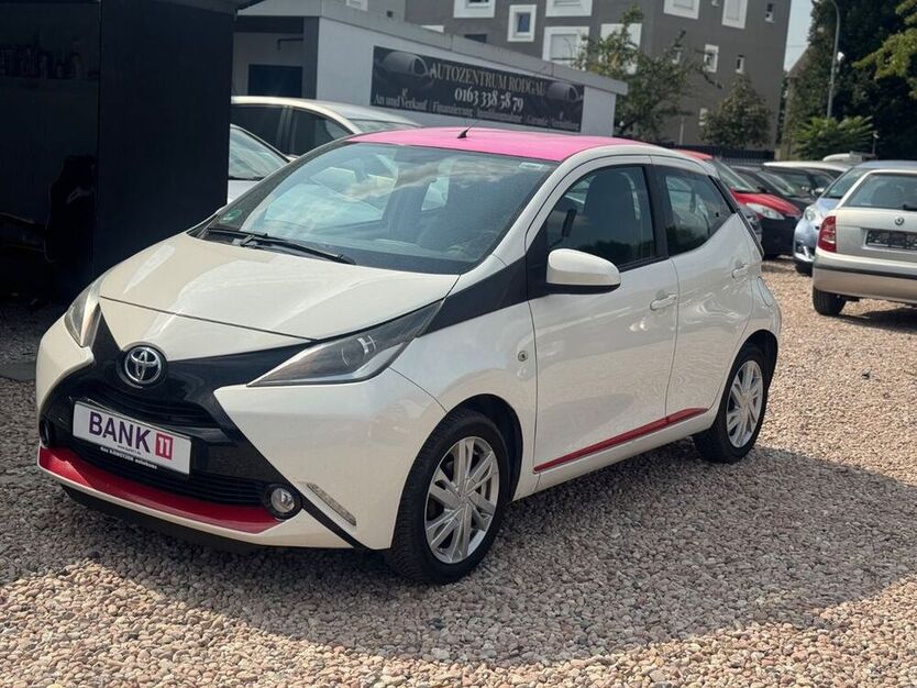 Aygo (X)