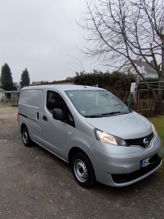 NV200