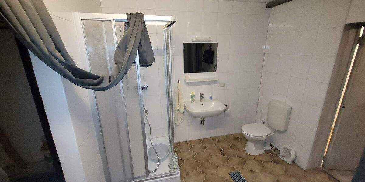 Viel Fläche in gutem Zustand 3 zimmer