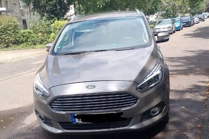 Ford S-Max 198.000 km 12.500 &euro; Hanau 63450