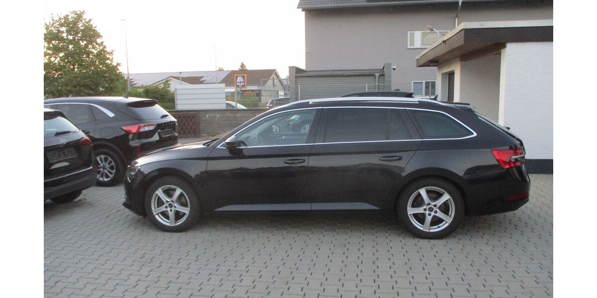Skoda Superb 147.445 km 15.799 &euro; Babenhausen 64832