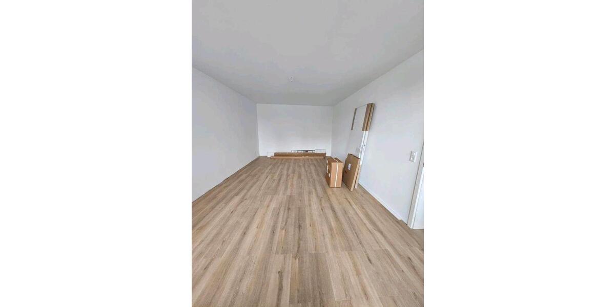 schöne 2,5 Zimmer Wohnung zu vermieten frisch saniert 2.5 zimmer