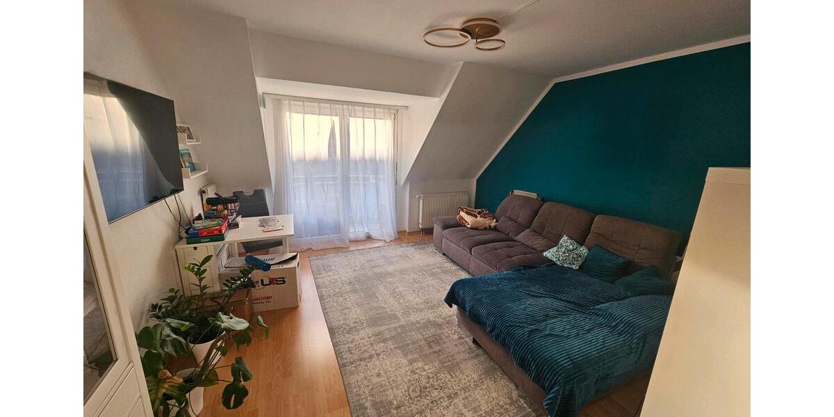 Dachgeschoßwohnung Rüsselsheim am Main - 3 Zimmer, 60 m&sup2;, 1.377&euro; | Angebot:25548919
